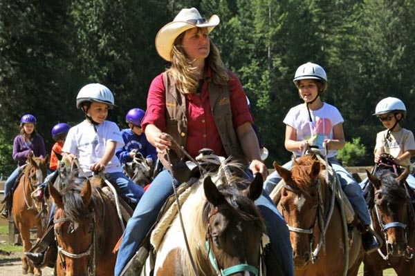kids-program-ride kids on horseback trail ride