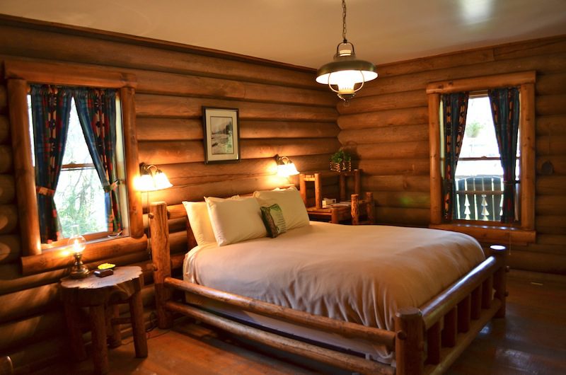 white-pine-cabin (3) white pine cabin king bedroom