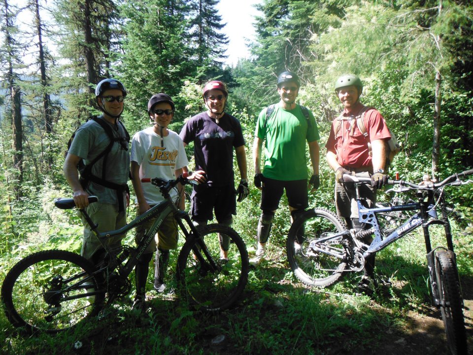 mountain biking group photo